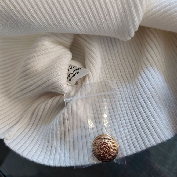 RIVIR Knit White Button-Down Top With Matching Pant Size S. NWOT - Picture 8 of 8